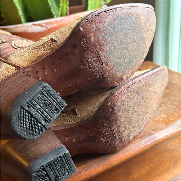 Rustic Tan and Brown cowboy boots - Picture 4 of 6